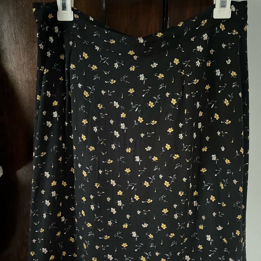 Motel Rocks Rima Maxi Skirt - Picture 4 of 5